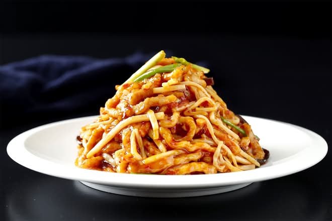 Yu-Shiang Shredded Pork 鱼香肉丝